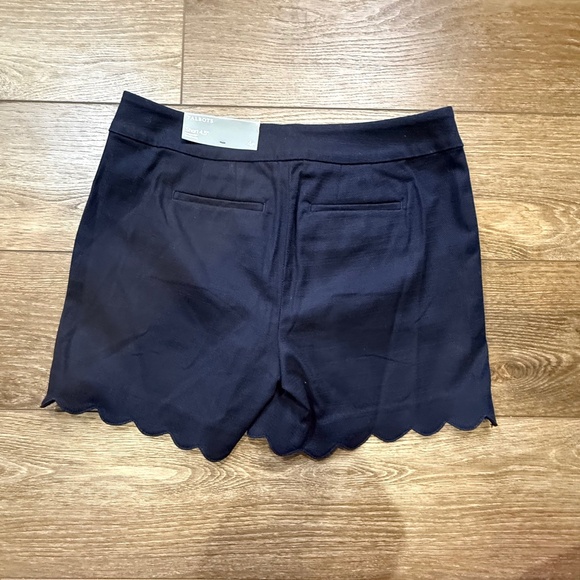 Talbots Women's Scallop Edge Dress Shorts, Navy, Sz 4 PETITE, New with tags - Picture 6 of 13